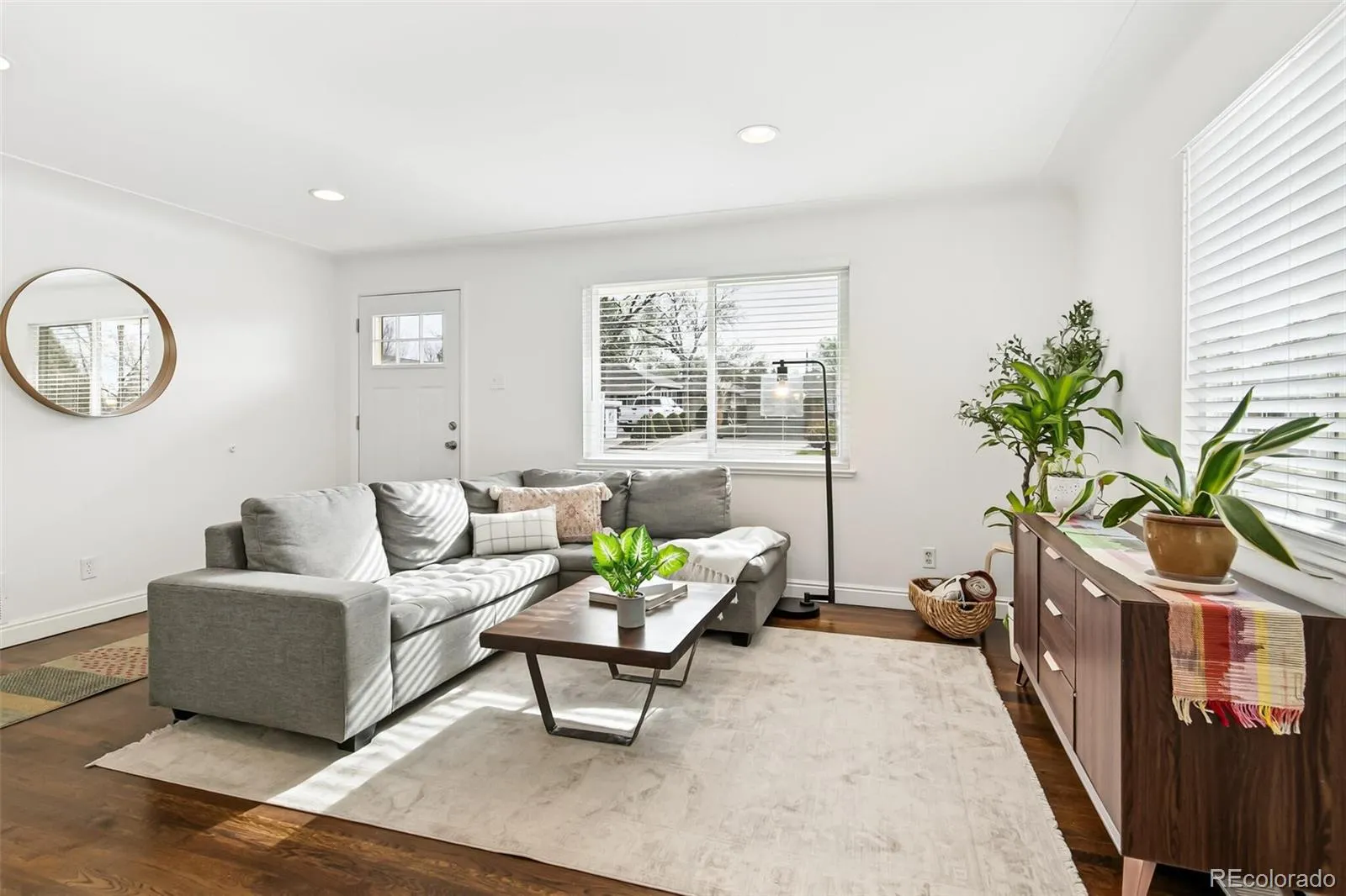 04092026231400 1600 4