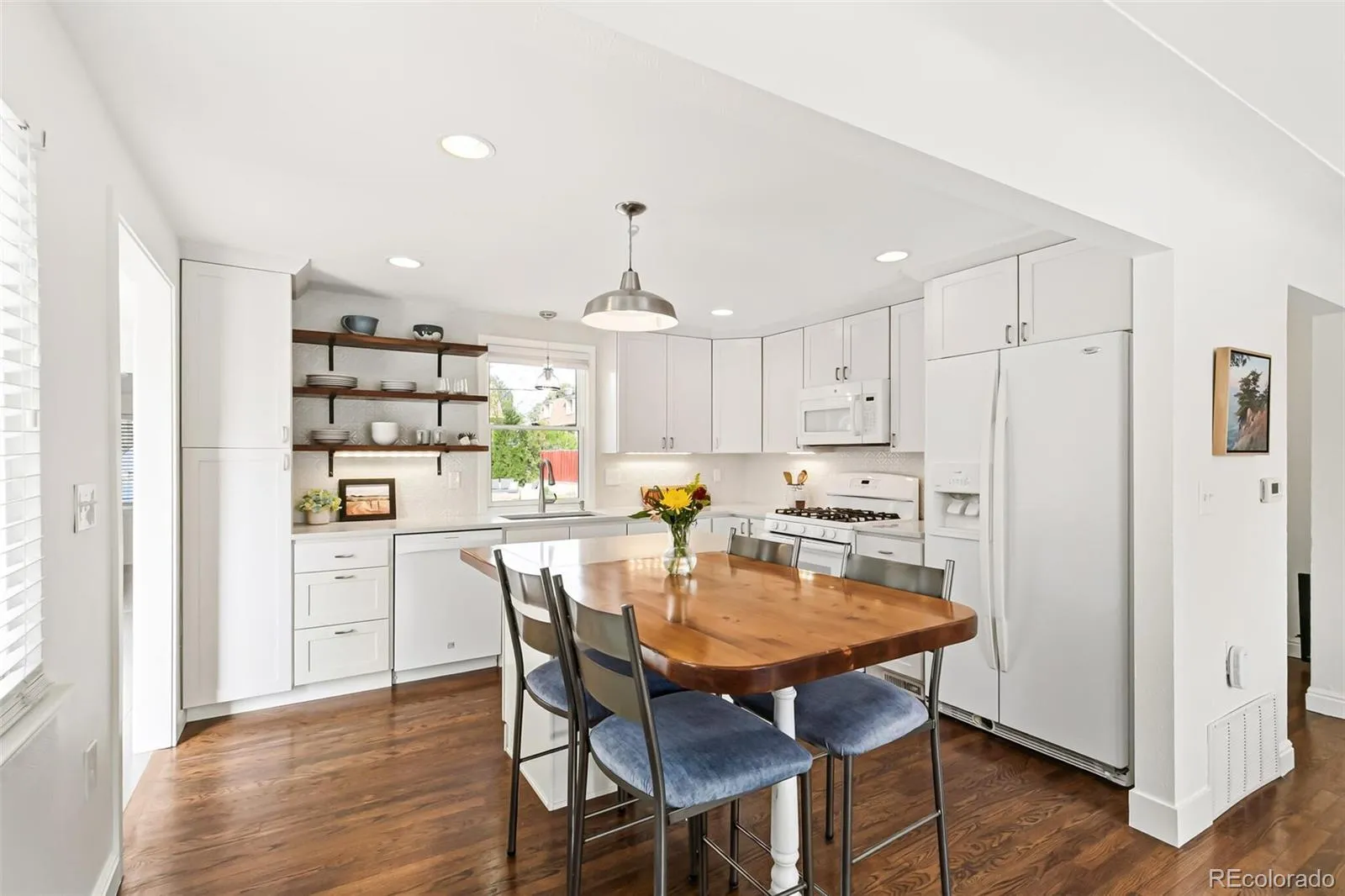 04092026231400 1600 7