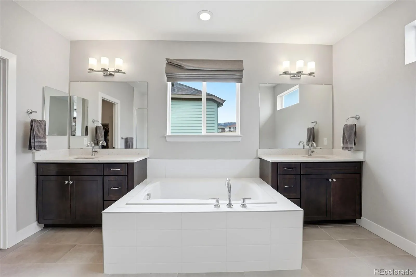 17949 W 95th Place Arvada CO 80007 MLS #REC8234792 05142026125119 1600 15