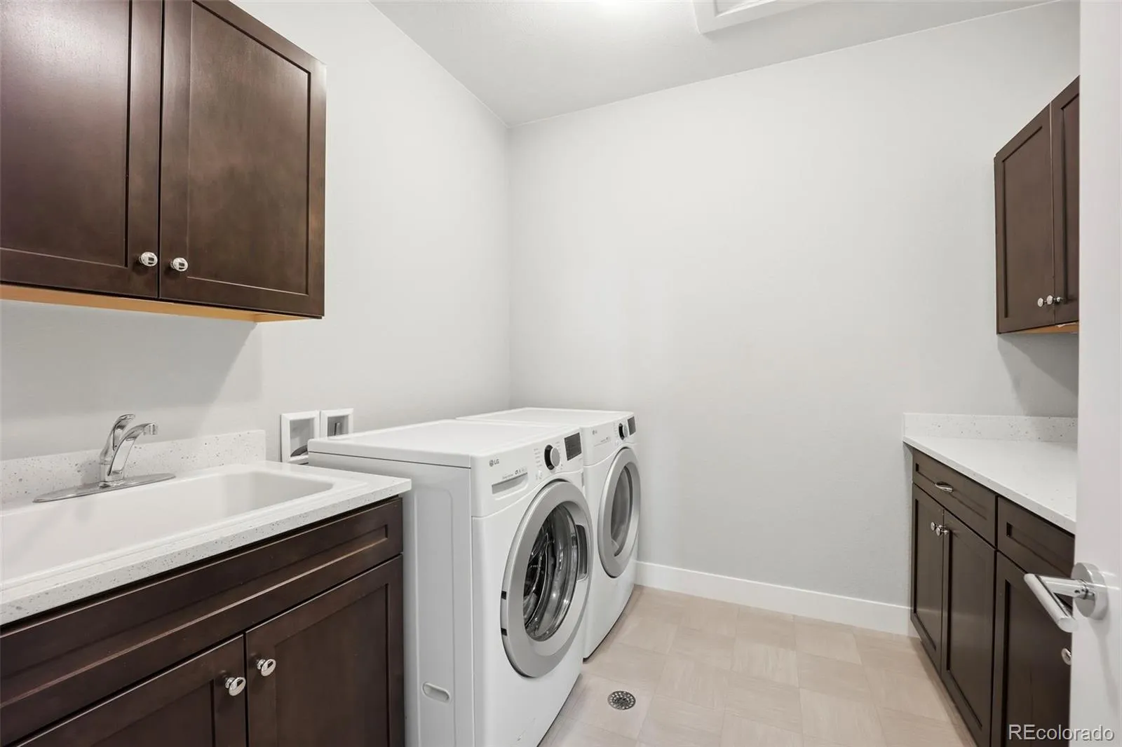 17949 W 95th Place Arvada CO 80007 MLS #REC8234792 05142026125119 1600 23