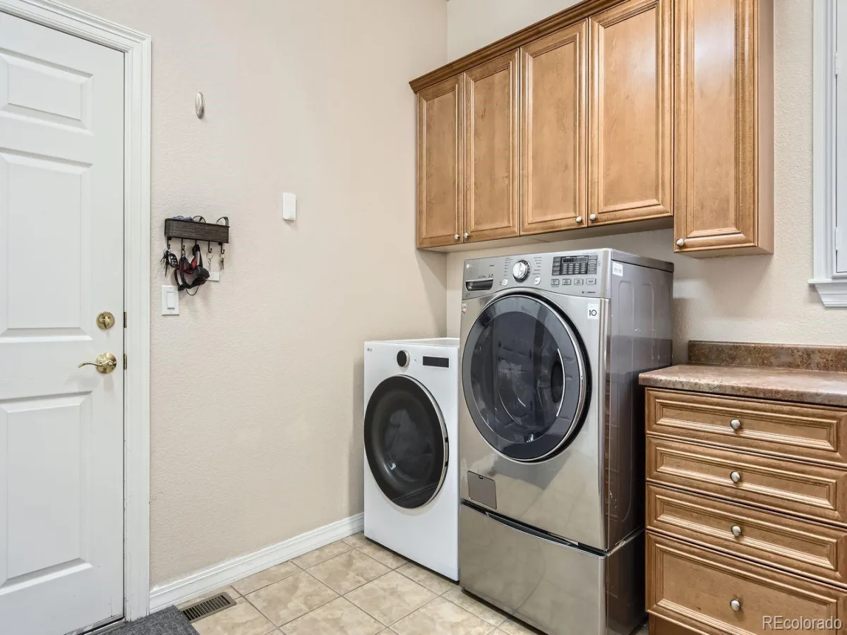 10456 Carriage Club Drive Lone Tree CO 80124 MLS #REC8235634 07082026013804 1200 34