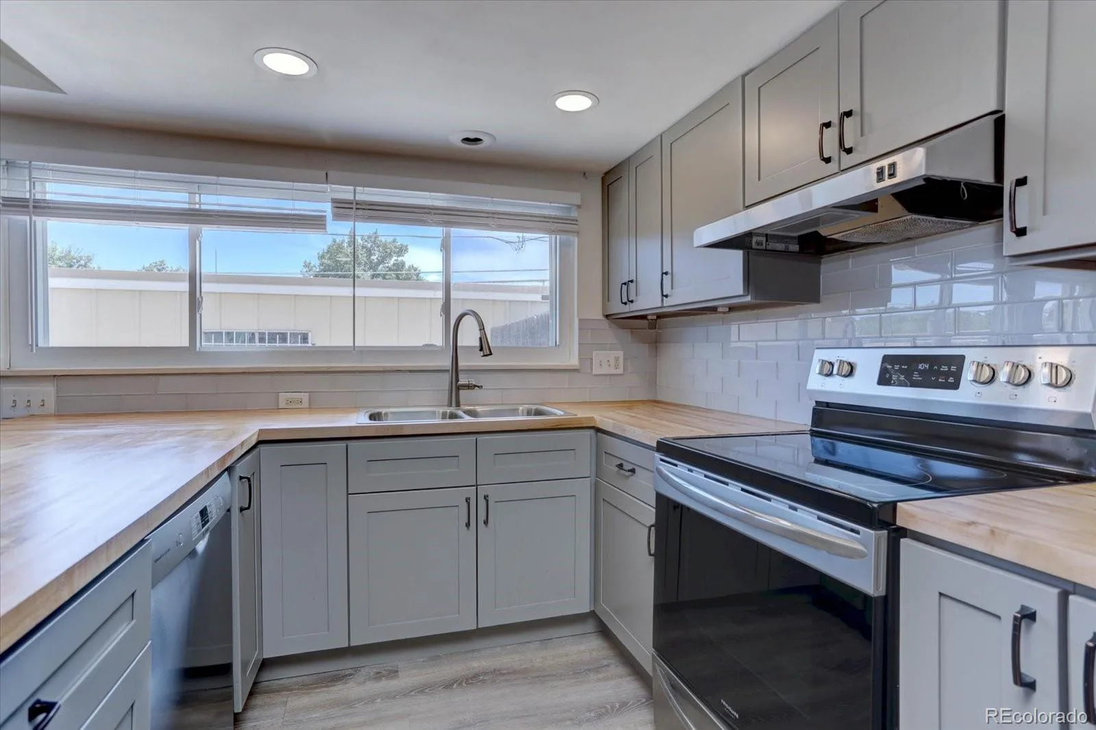 815 S Youngfield Court Denver CO 80228 | MLS #REC8236932 07252026132346 1600 13