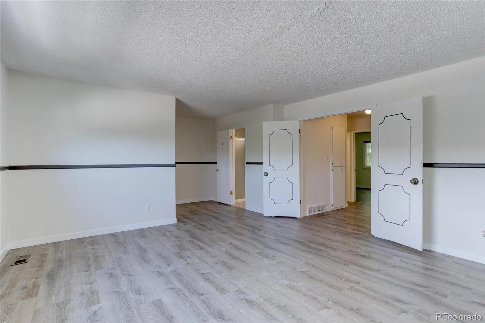 815 S Youngfield Court Denver CO 80228 | MLS #REC8236932 07252026132346 1600 22