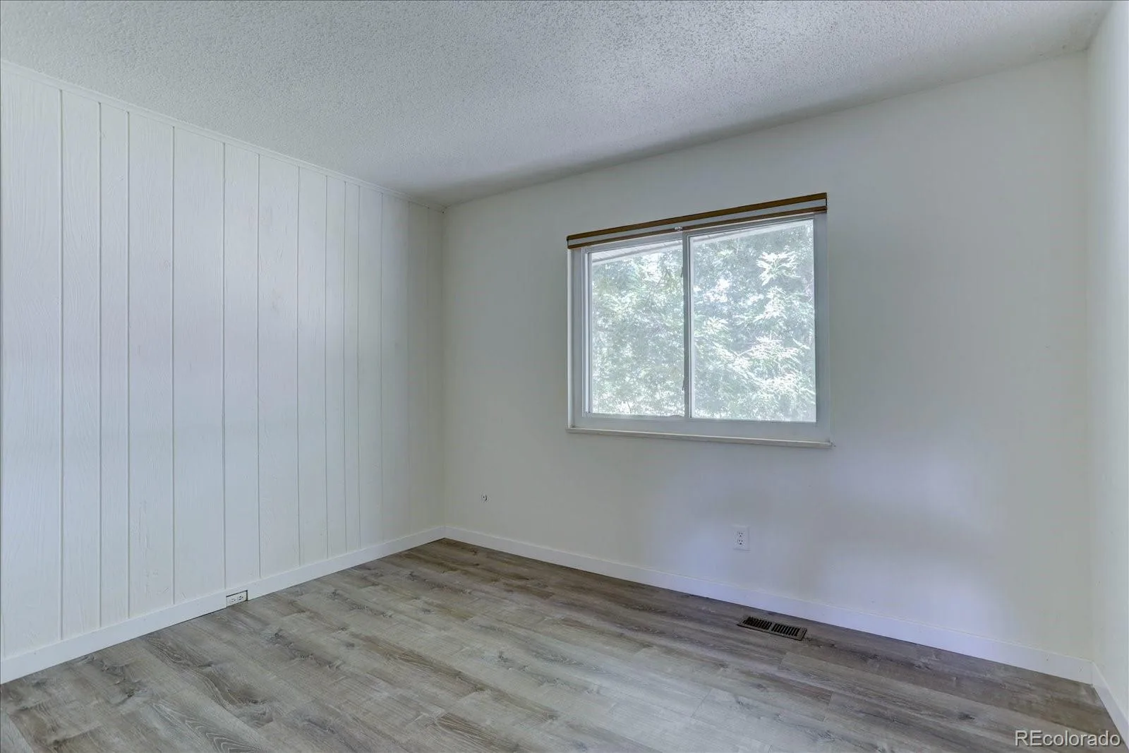 815 S Youngfield Court Denver CO 80228 | MLS #REC8236932 07252026132346 1600 28