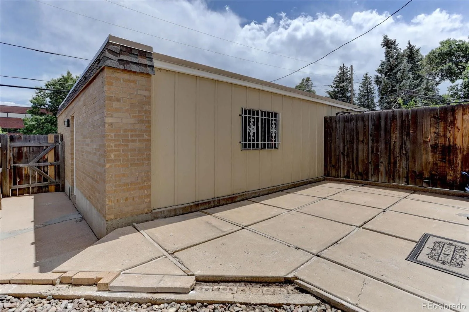 815 S Youngfield Court Denver CO 80228 | MLS #REC8236932 07252026132346 1600 32