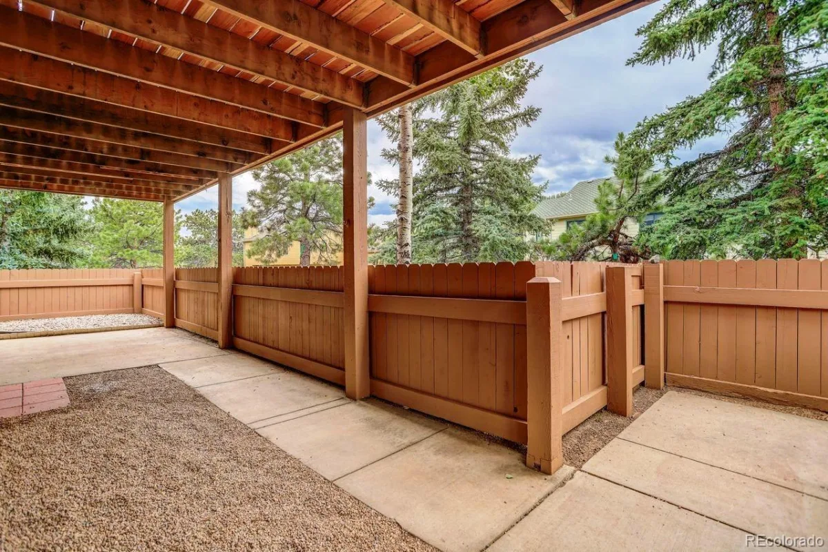 25856 Buffalo Lane Golden CO 80401 | MLS #REC8237016 07102026044714 1200 42