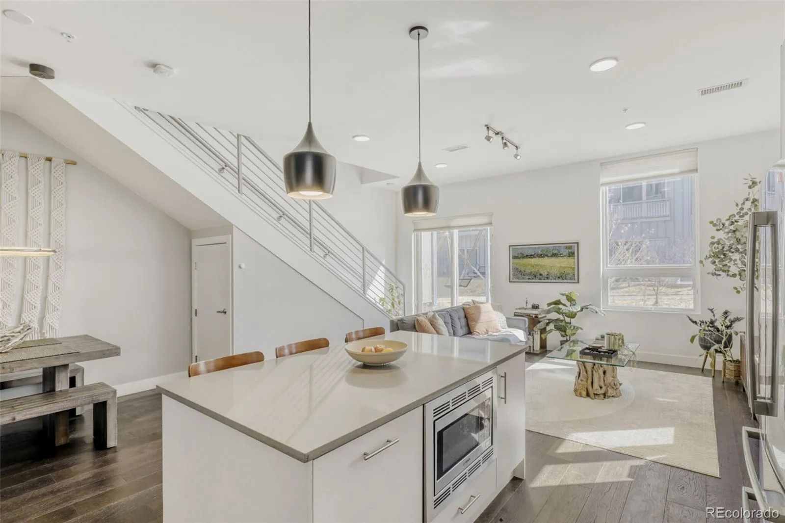 04102026051727 1600 10