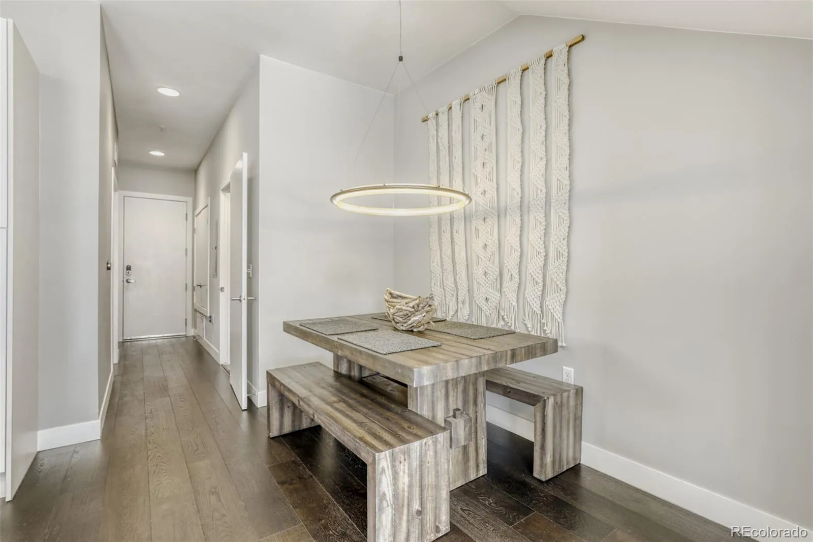 04102026051727 1600 12