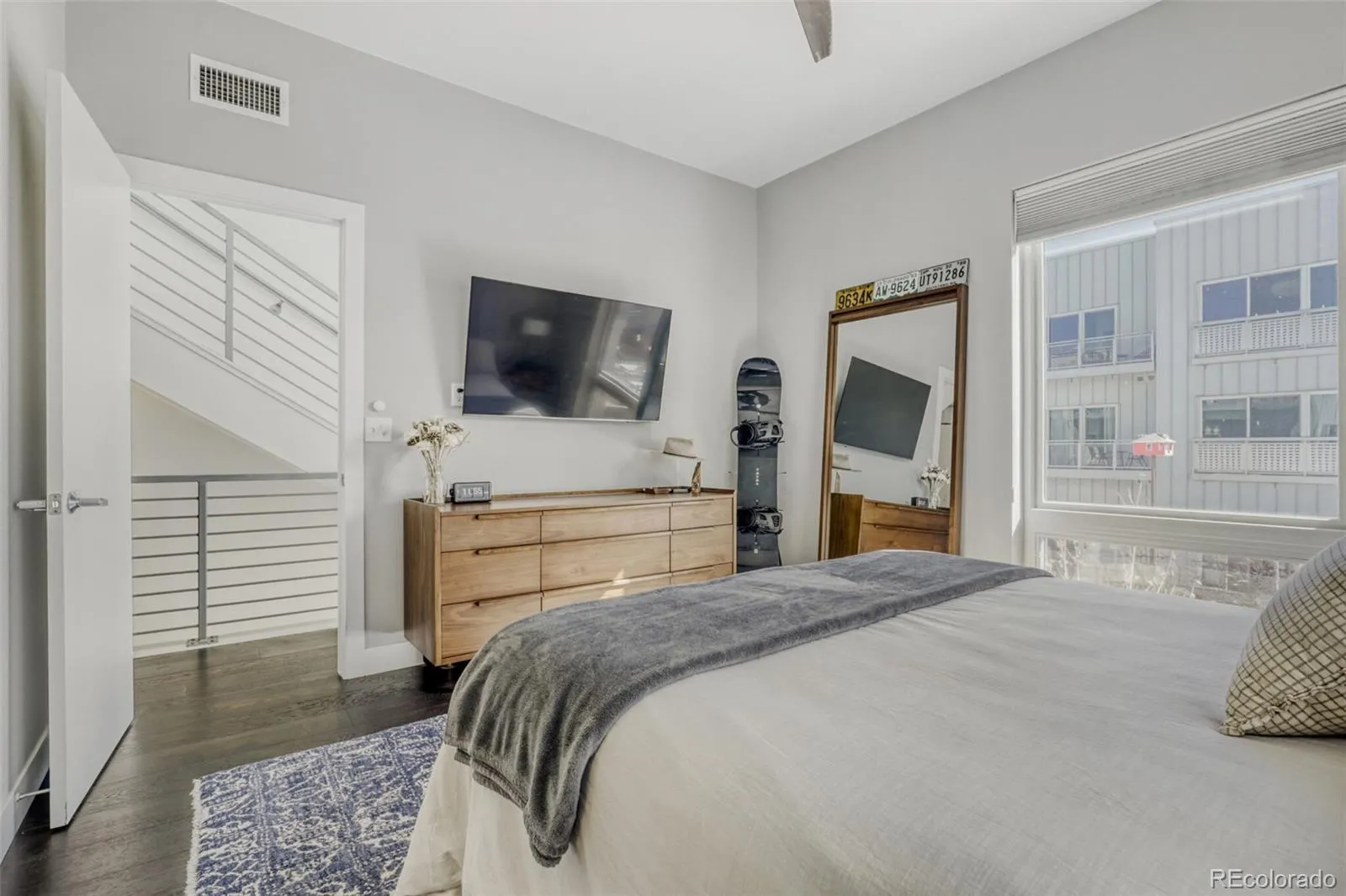 04102026051727 1600 20