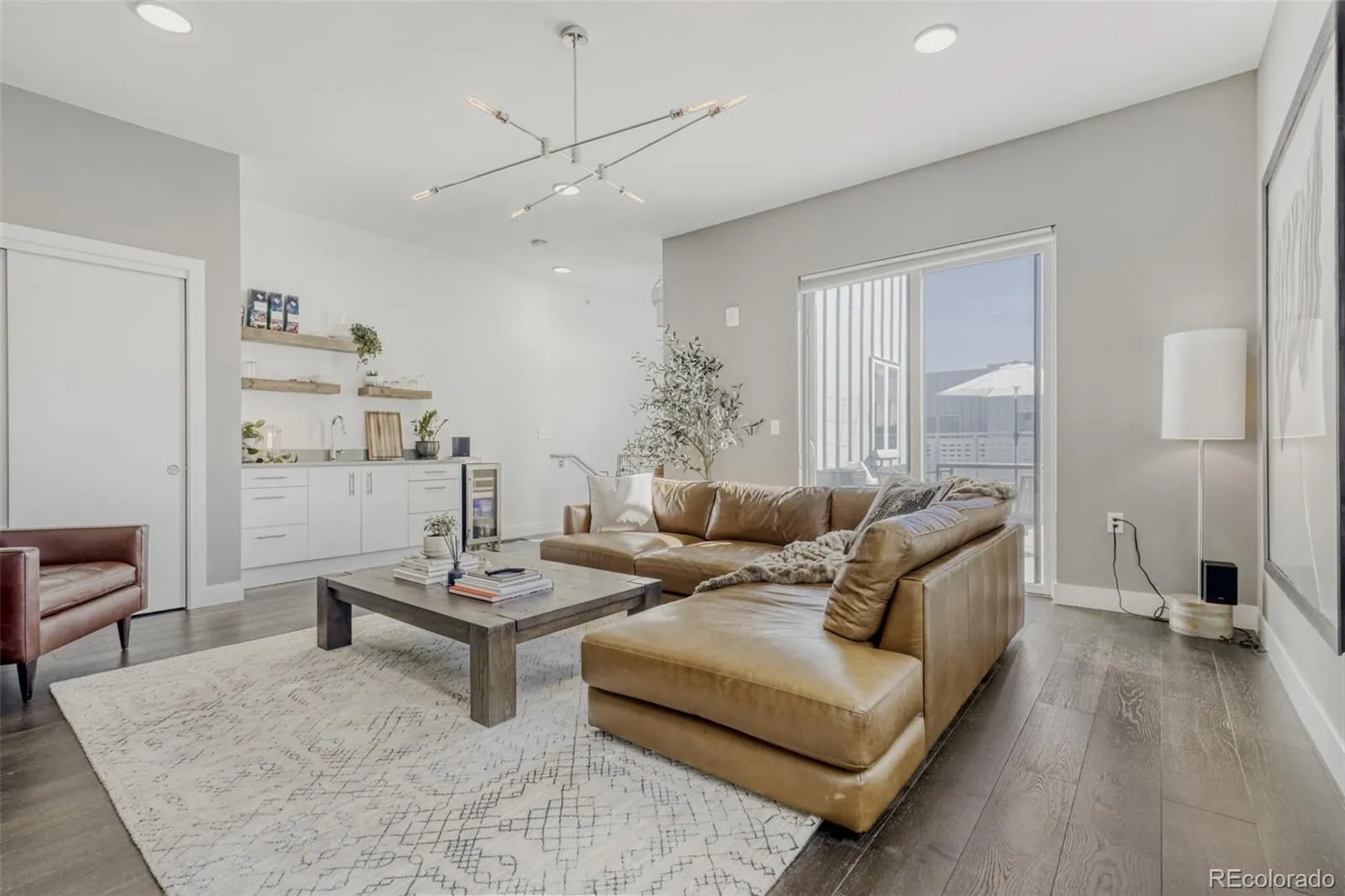 04102026051727 1600 25