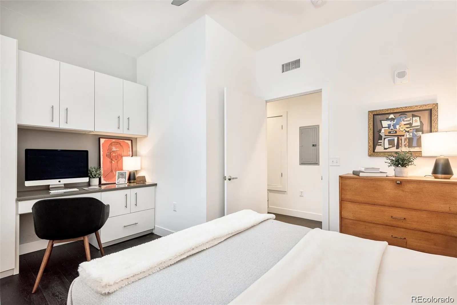 04102026051727 1600 5