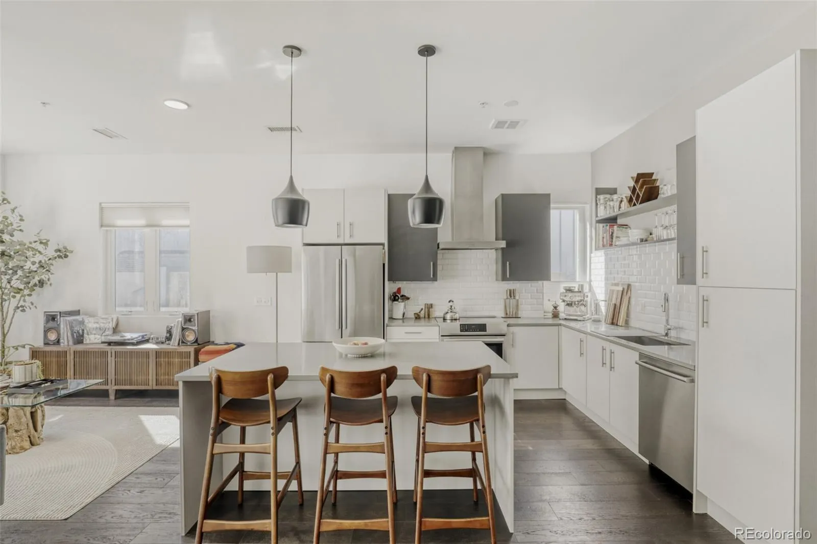 04102026051727 1600 7