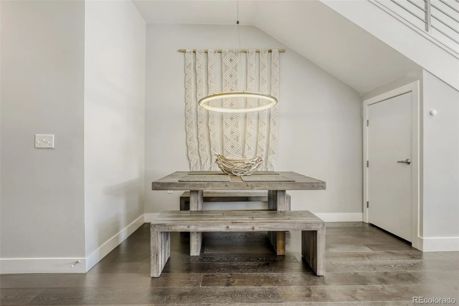 04102026051727 1600 8