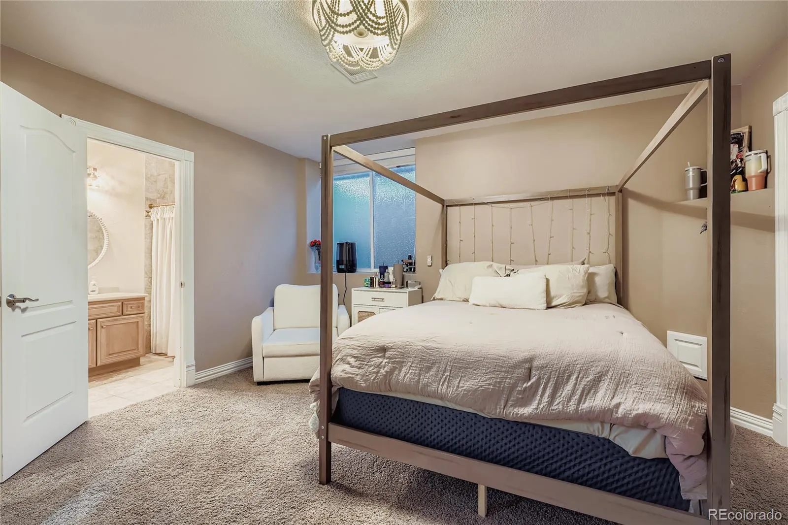 04162026233630 1600 31