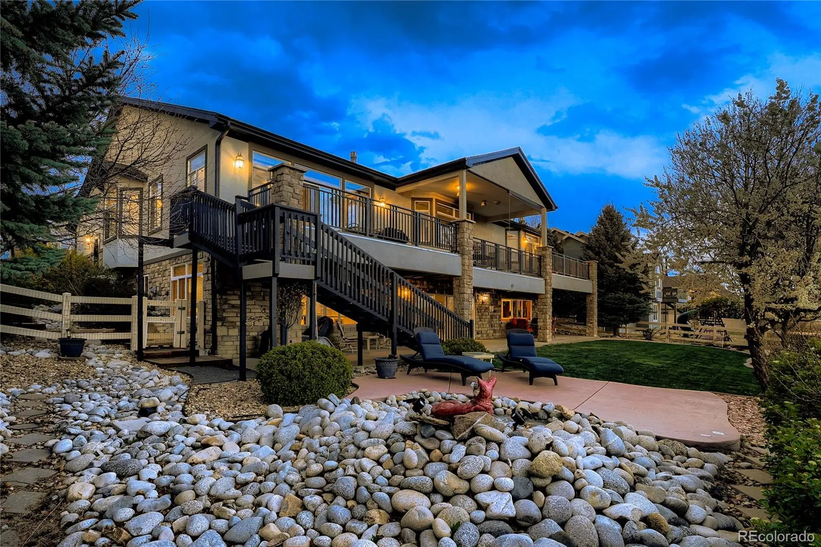 04162026233630 1600 40