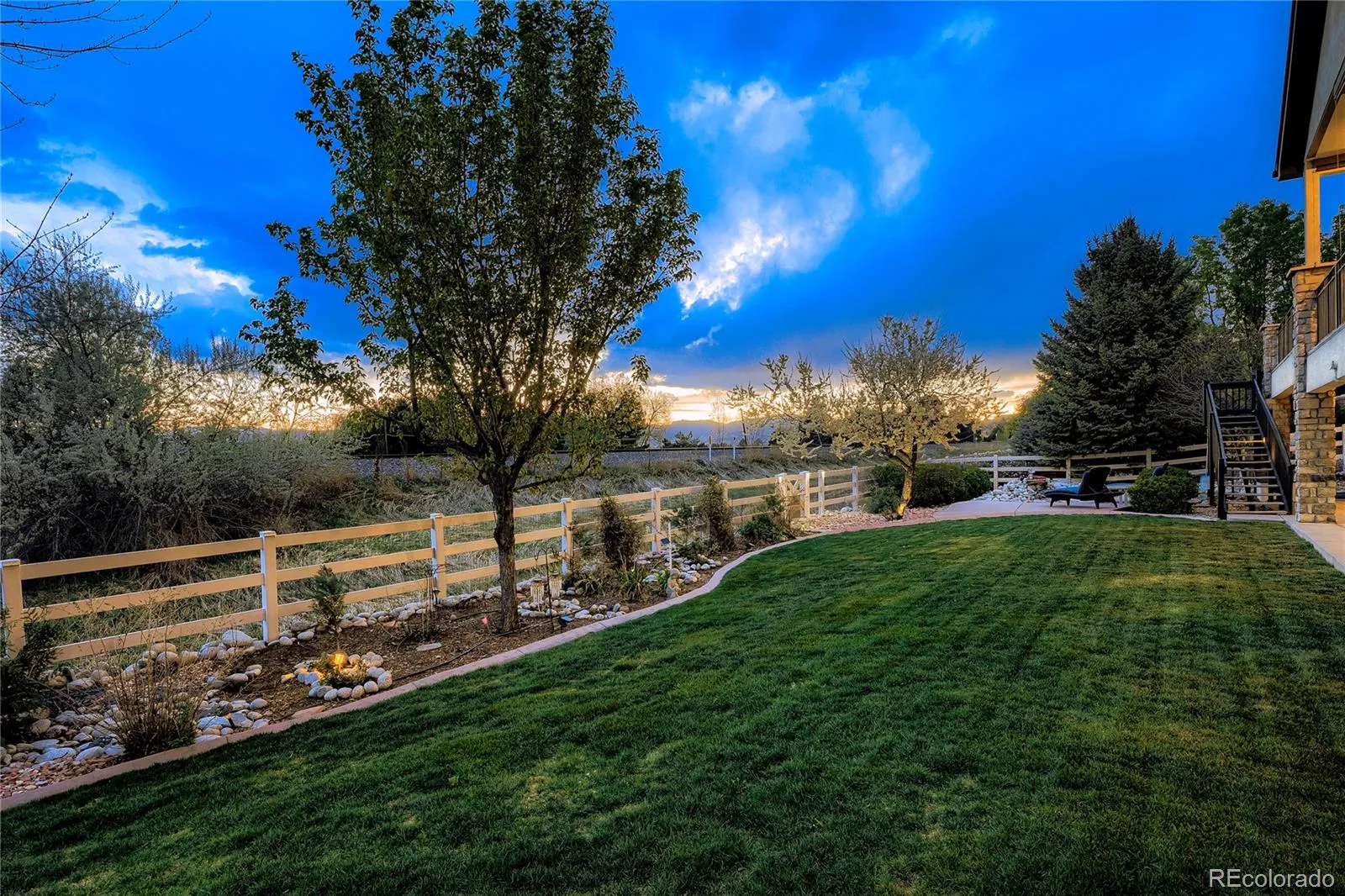 04162026233630 1600 44