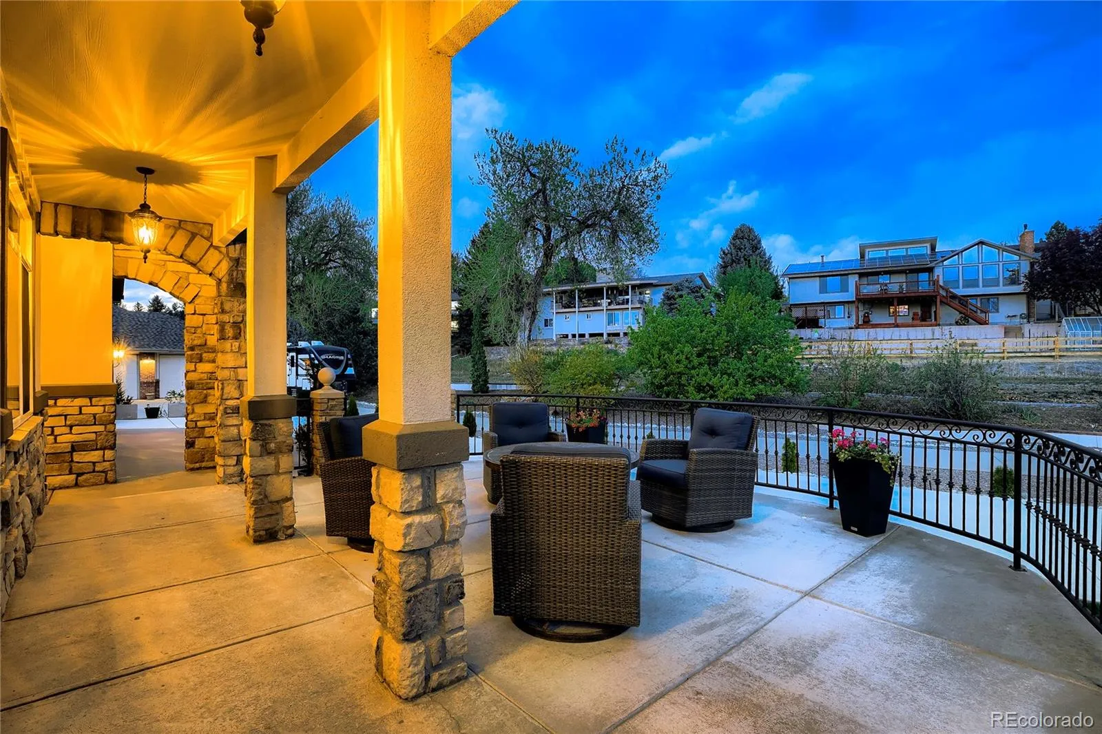 04162026233630 1600 7