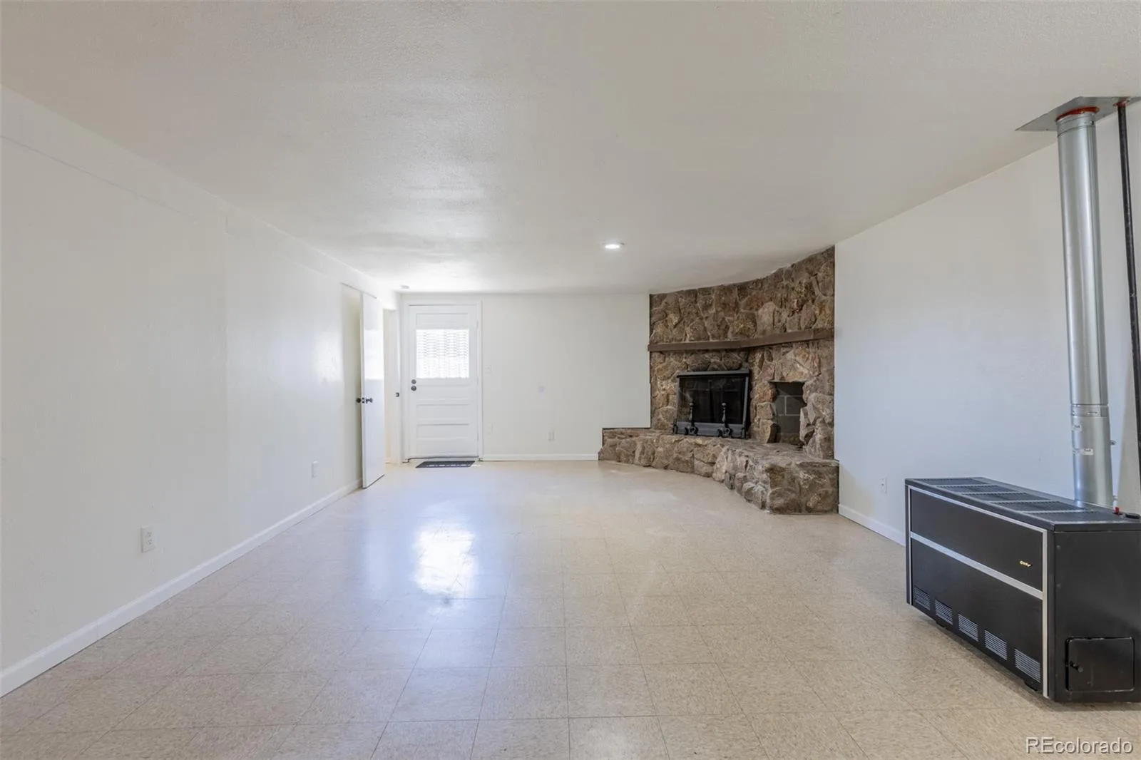 9929 Appletree Place Thornton CO 80260 | MLS #REC8237898 07112026054650 1600 27