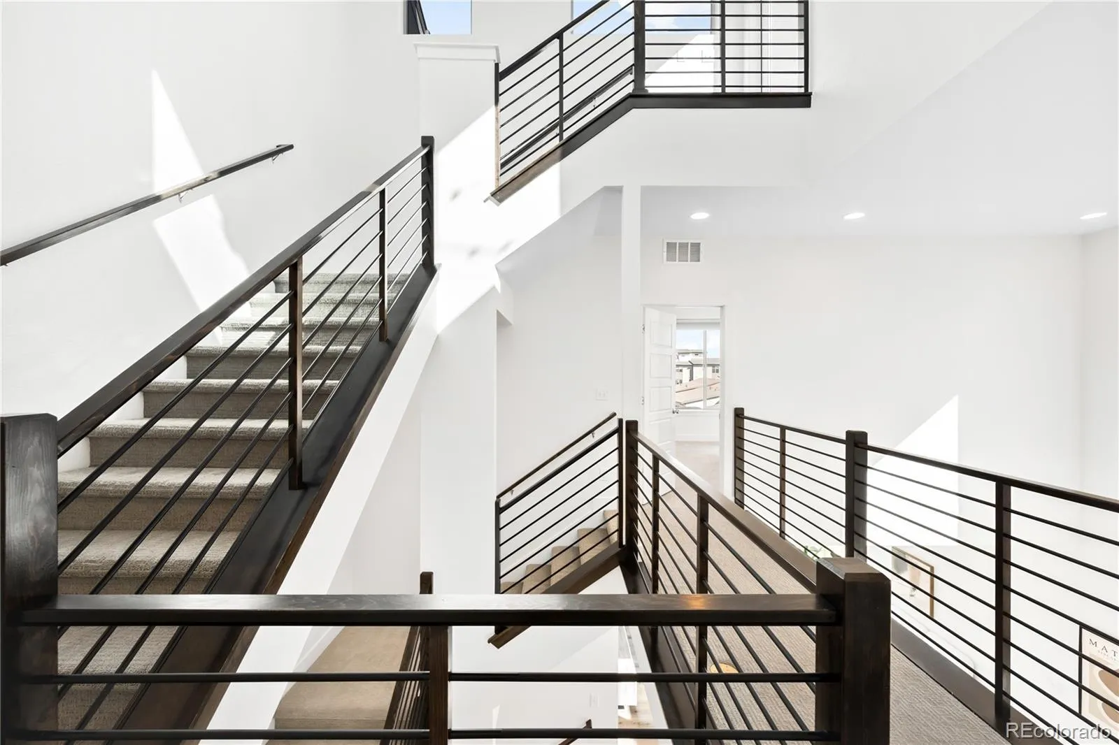 2522 N Moline Street Aurora CO 80010 MLS #REC8239016 05112026070833 1600 18