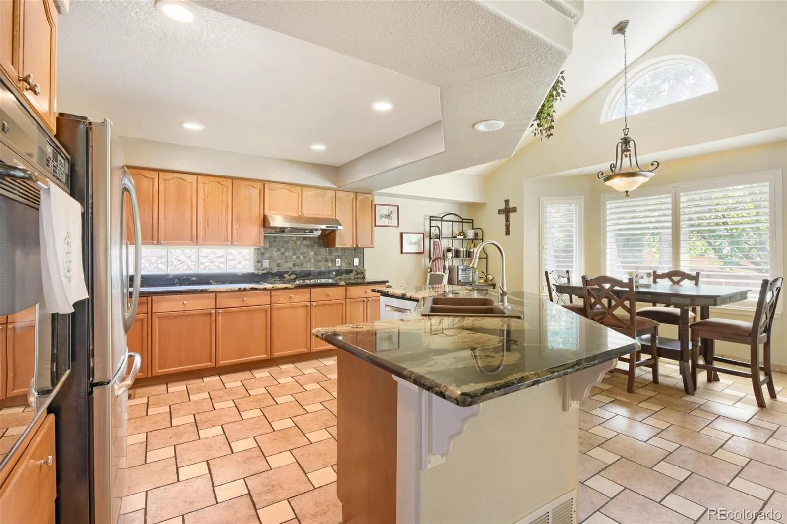 10083 Oak Leaf Way Littleton CO 80129 | MLS #REC8239160 08072026014345 1600 10