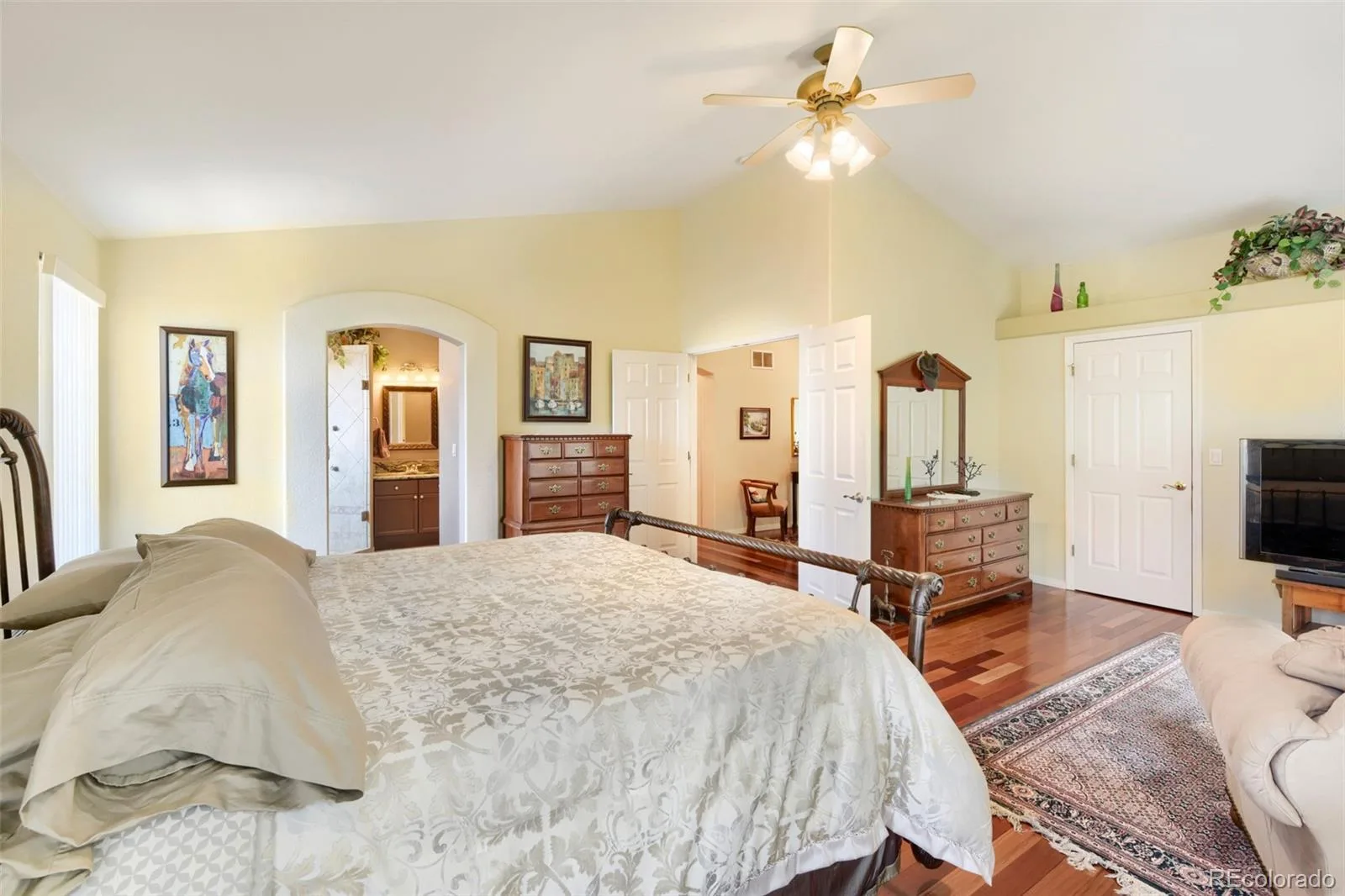 10083 Oak Leaf Way Littleton CO 80129 | MLS #REC8239160 08072026014345 1600 16