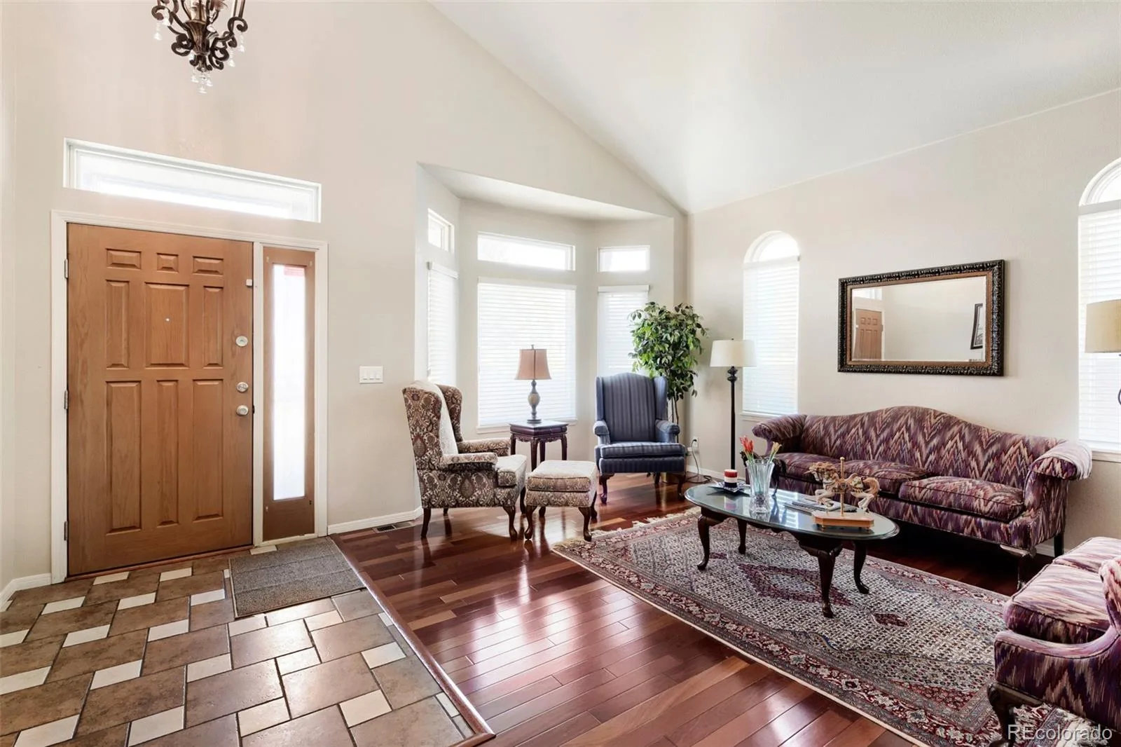 10083 Oak Leaf Way Littleton CO 80129 | MLS #REC8239160 08072026014345 1600 2