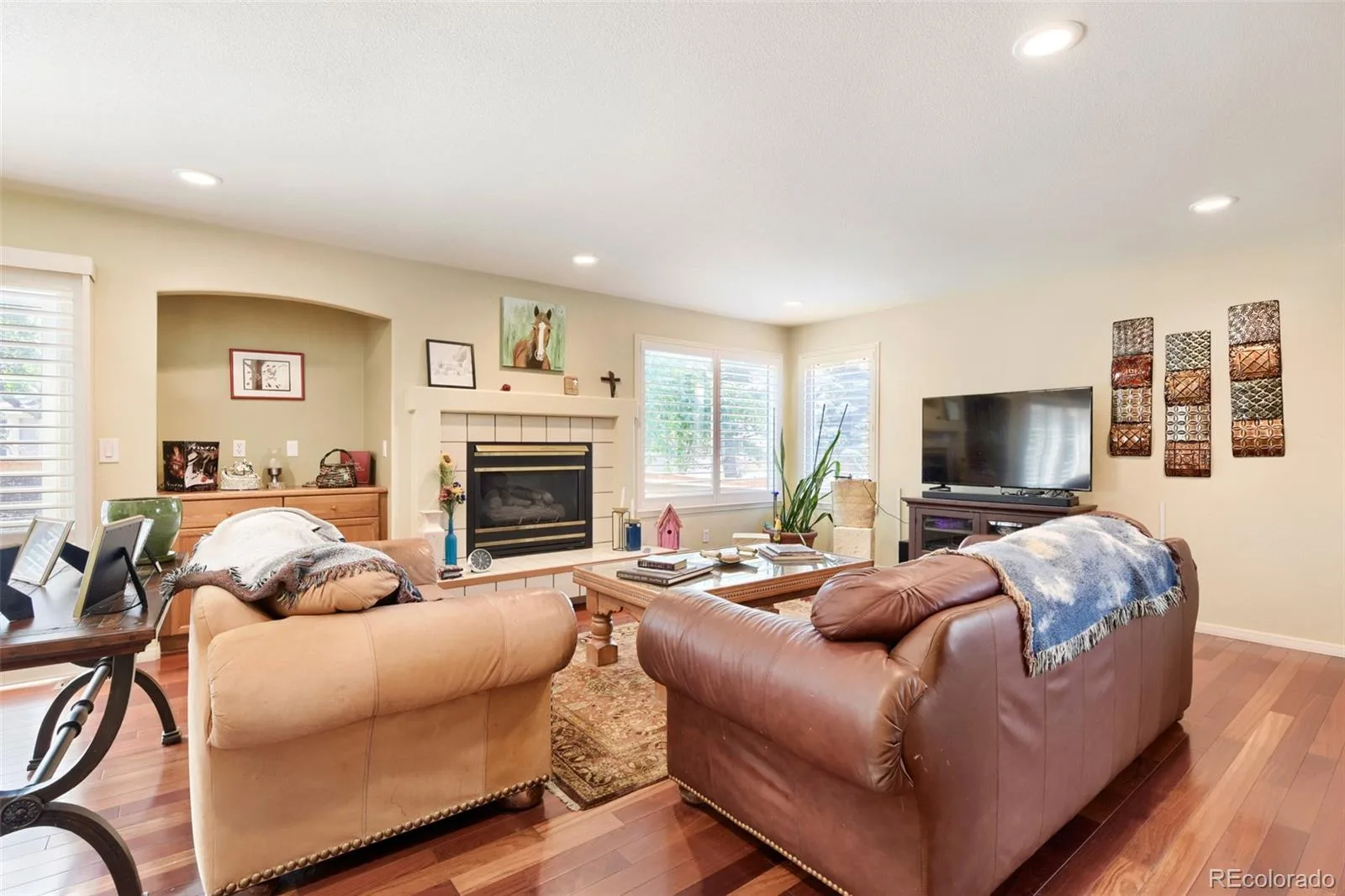 10083 Oak Leaf Way Littleton CO 80129 | MLS #REC8239160 08072026014345 1600 6