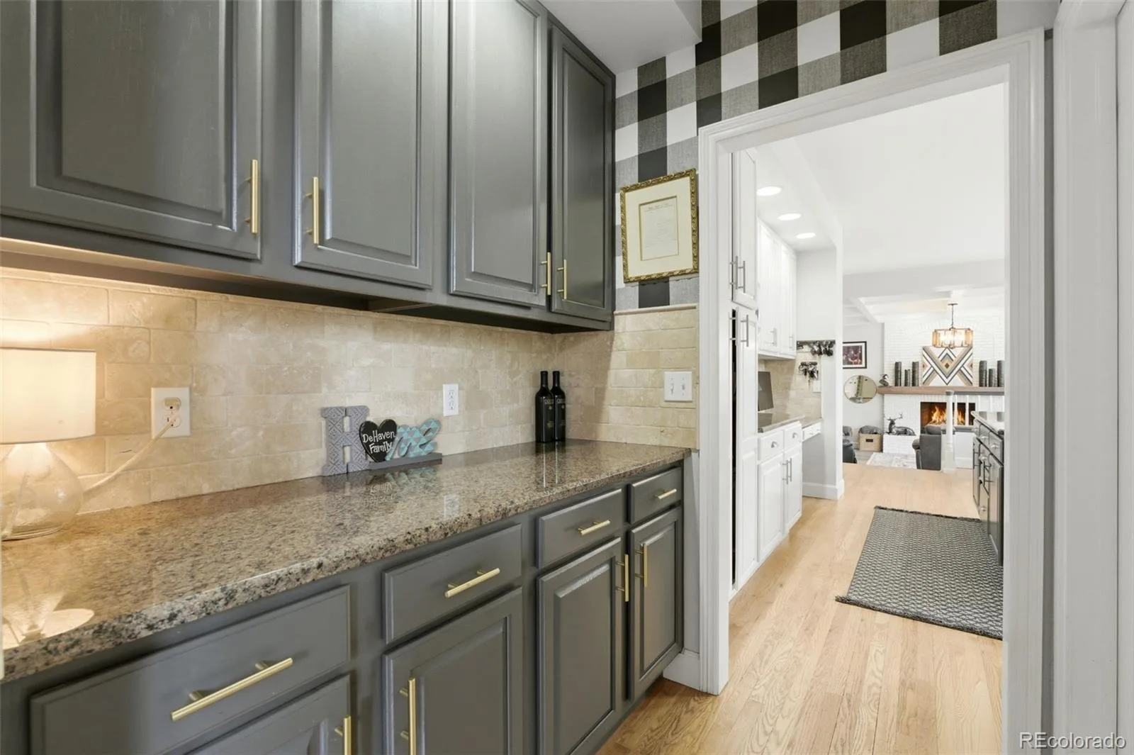 6052 S Andes Circle Aurora CO 80016 MLS #REC8239876 06172026193628 1600 19