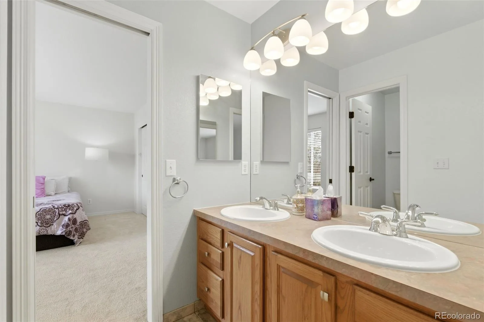 6052 S Andes Circle Aurora CO 80016 MLS #REC8239876 06172026193628 1600 36
