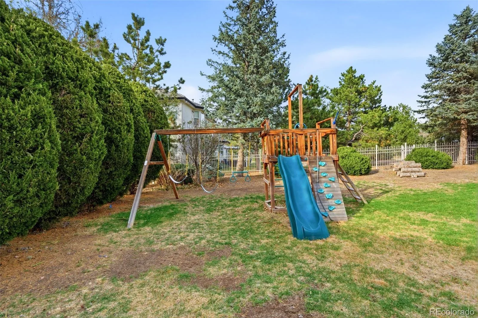 6052 S Andes Circle Aurora CO 80016 MLS #REC8239876 06172026193628 1600 8
