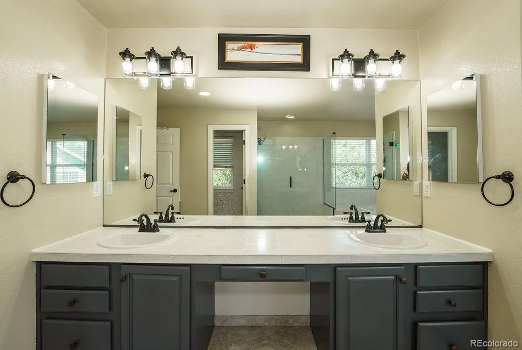 6052 S Andes Circle Aurora CO 80016 MLS #REC8239876 07092026154617 1024 22