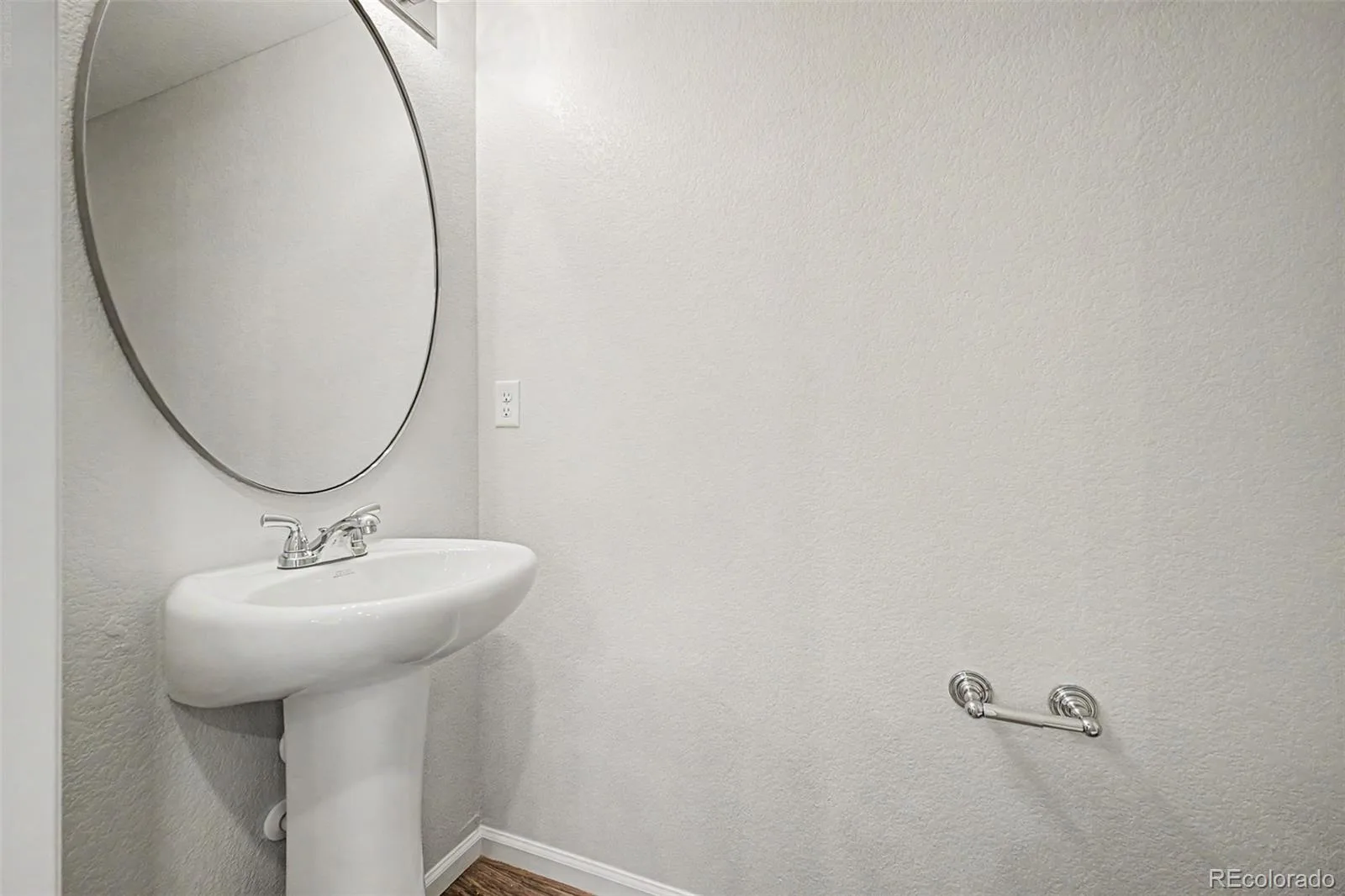 17975 E 103rd Avenue Commerce City CO 80022 | MLS #REC8240589 08282026223029 1600 14