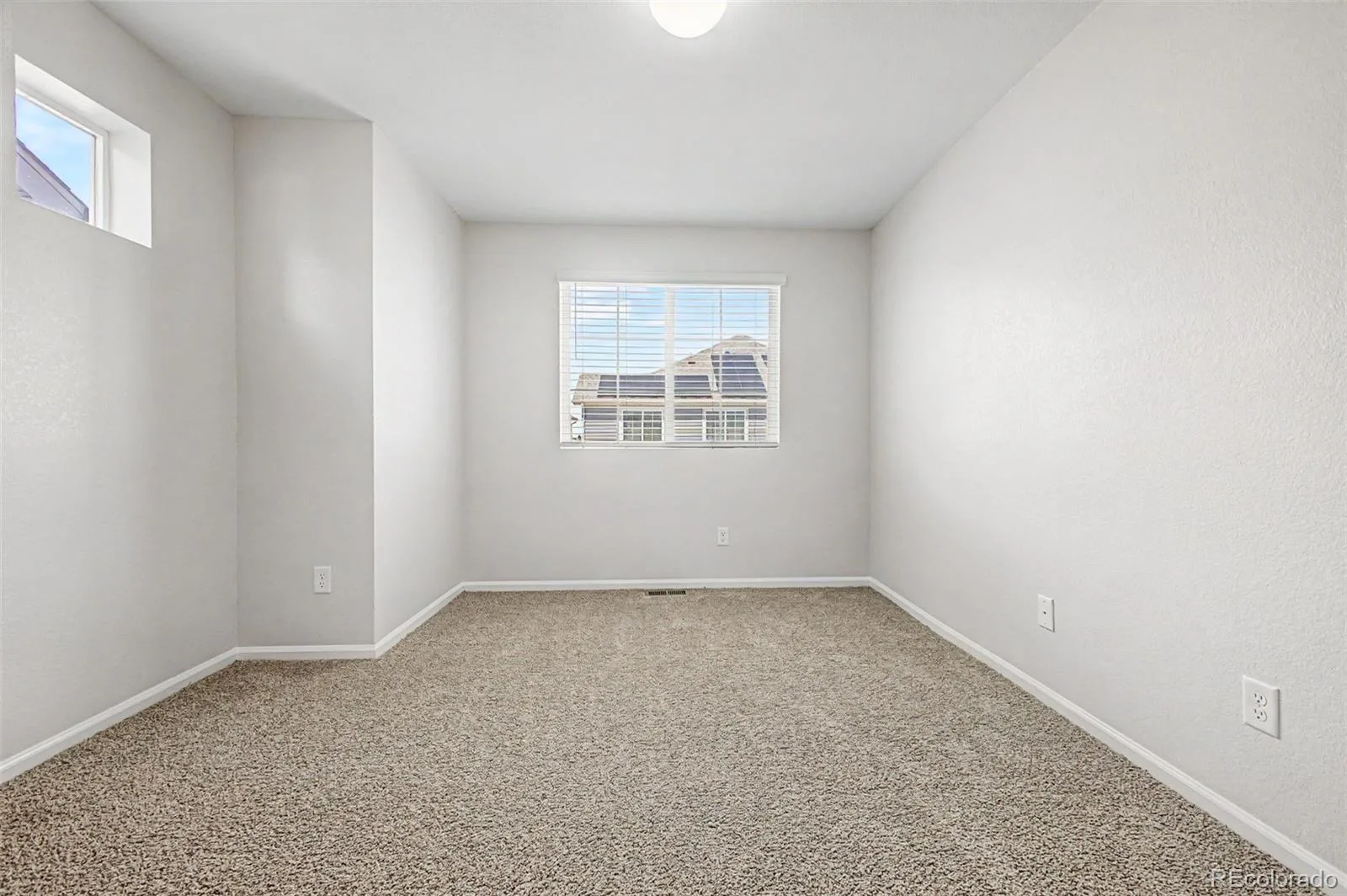 17975 E 103rd Avenue Commerce City CO 80022 | MLS #REC8240589 08282026223029 1600 31