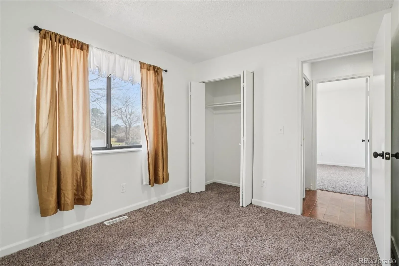 2105 Coronado N Parkway #D Denver CO 80229 | MLS #REC8241095 03282026043733 1600 27