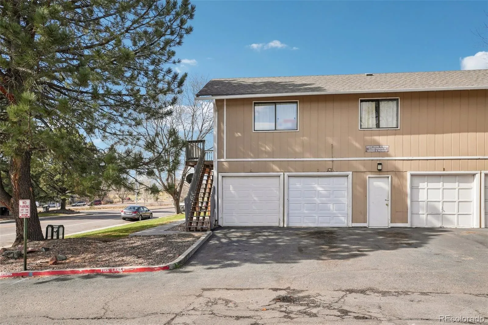 2105 Coronado N Parkway #D Denver CO 80229 | MLS #REC8241095 03282026043733 1600 33