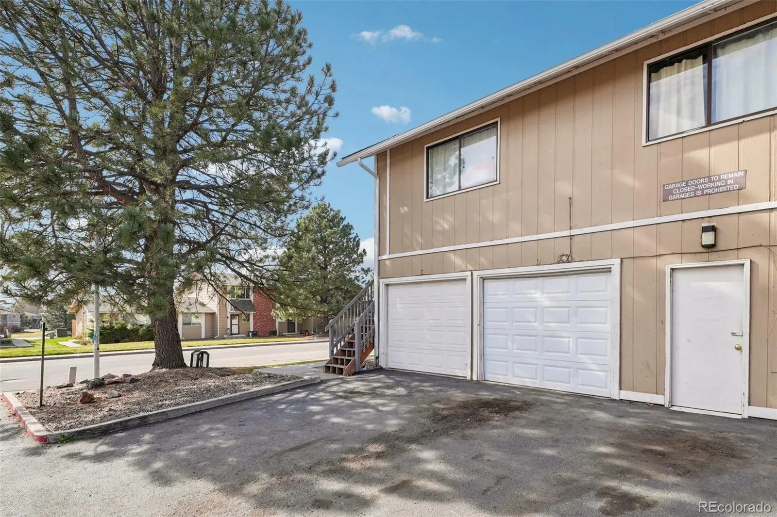 2105 Coronado N Parkway #D Denver CO 80229 | MLS #REC8241095 03282026043733 1600 34