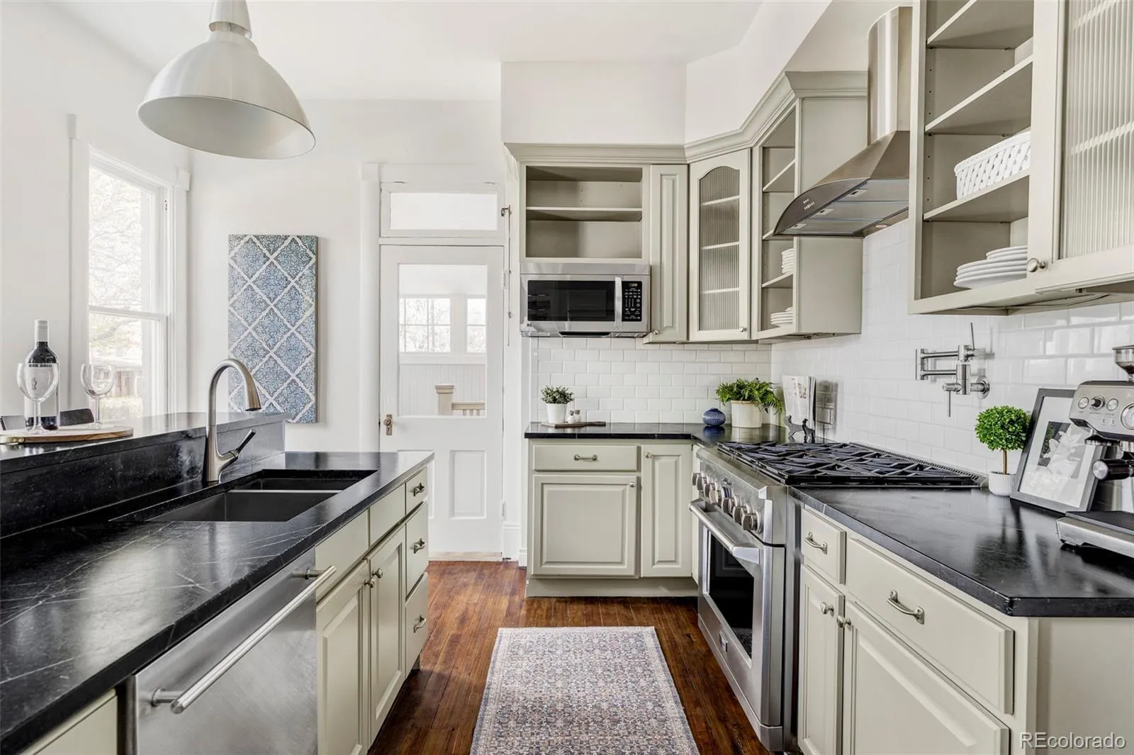 04112026172255 1600 12