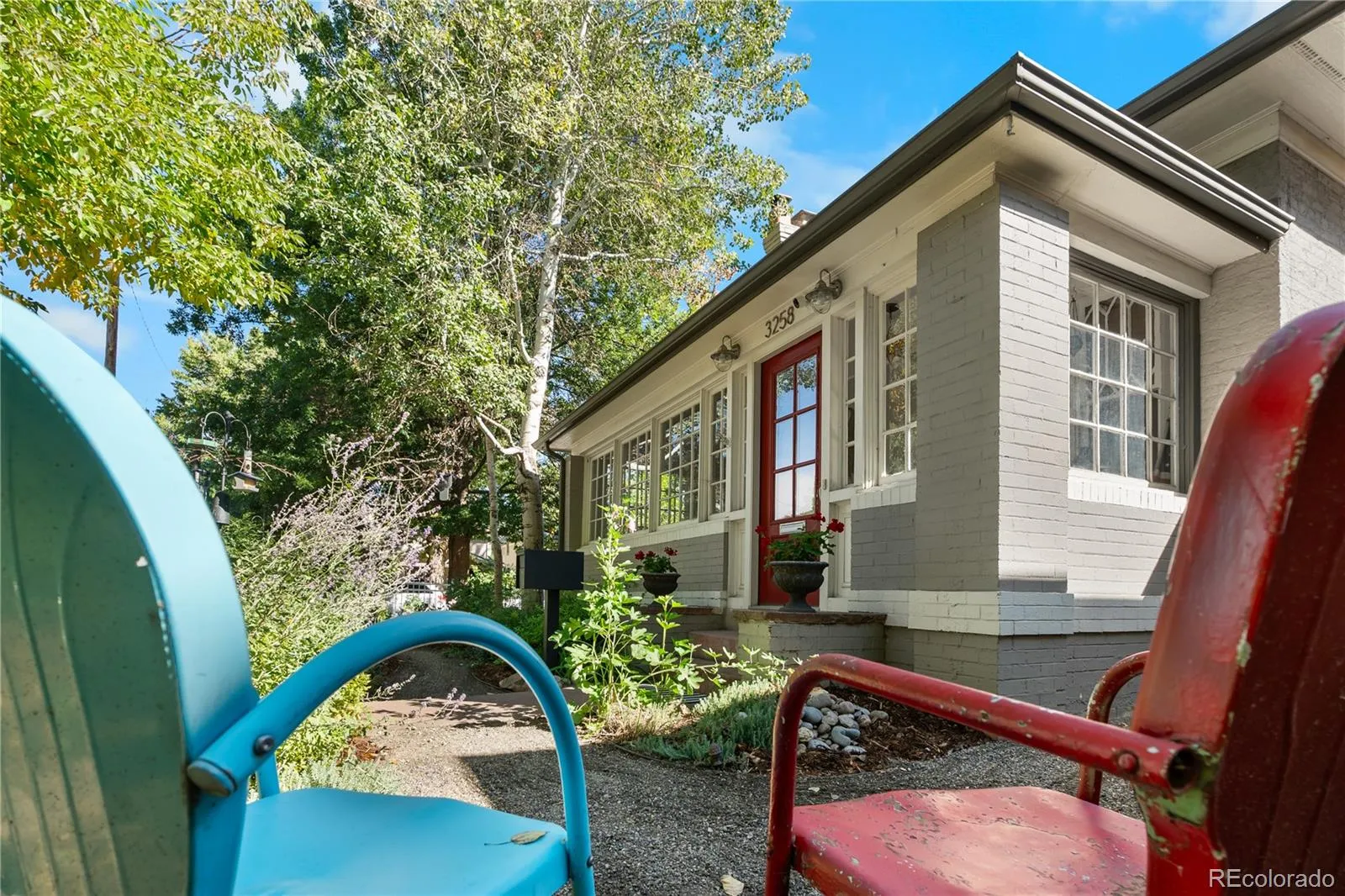 04112026172255 1600 2