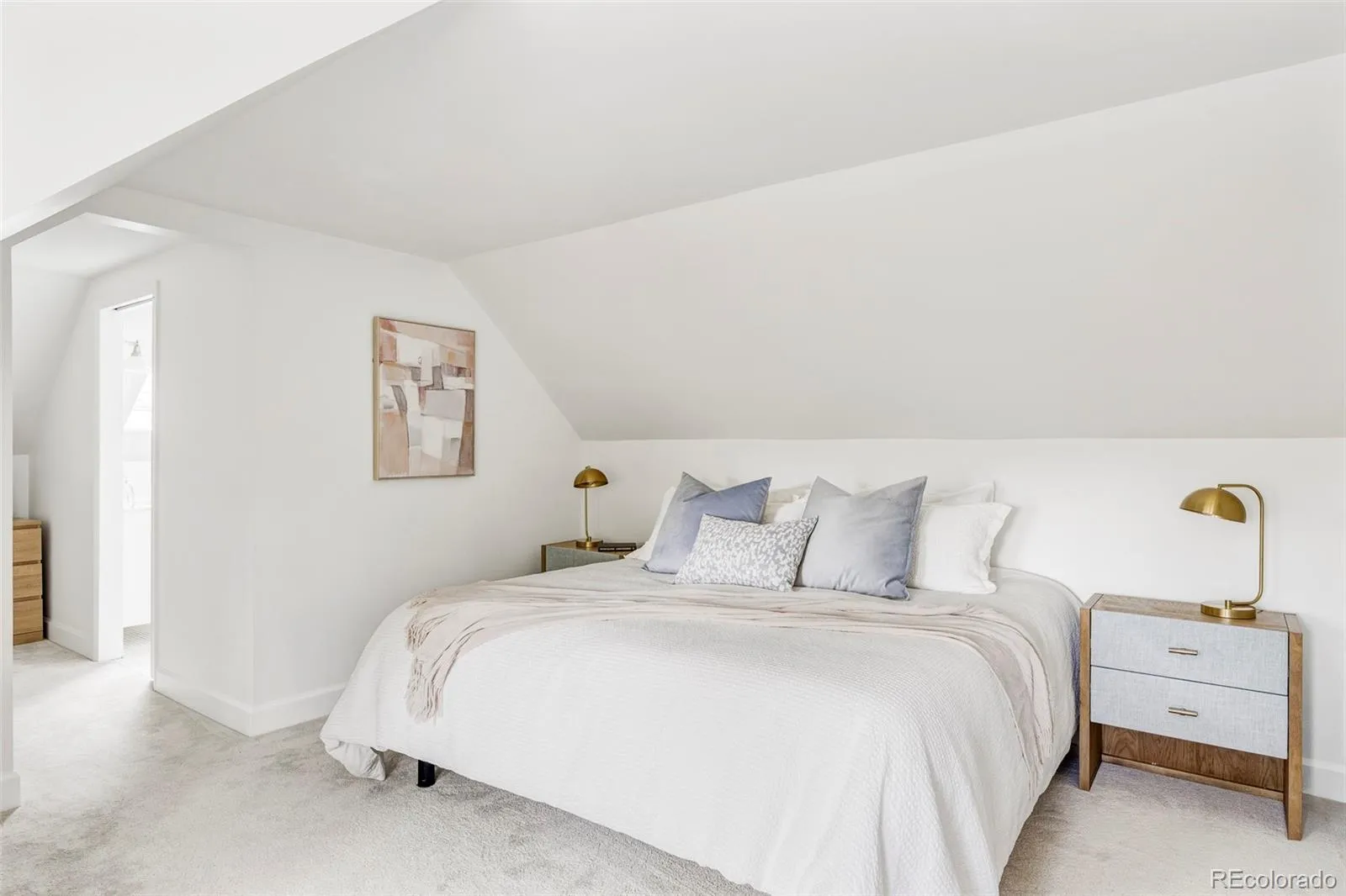 04112026172255 1600 22