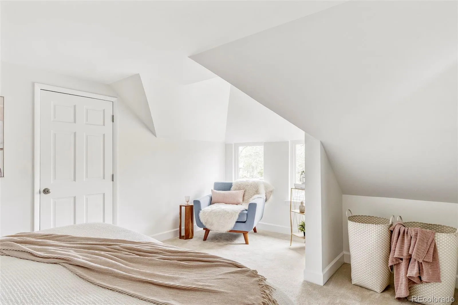 04112026172255 1600 23