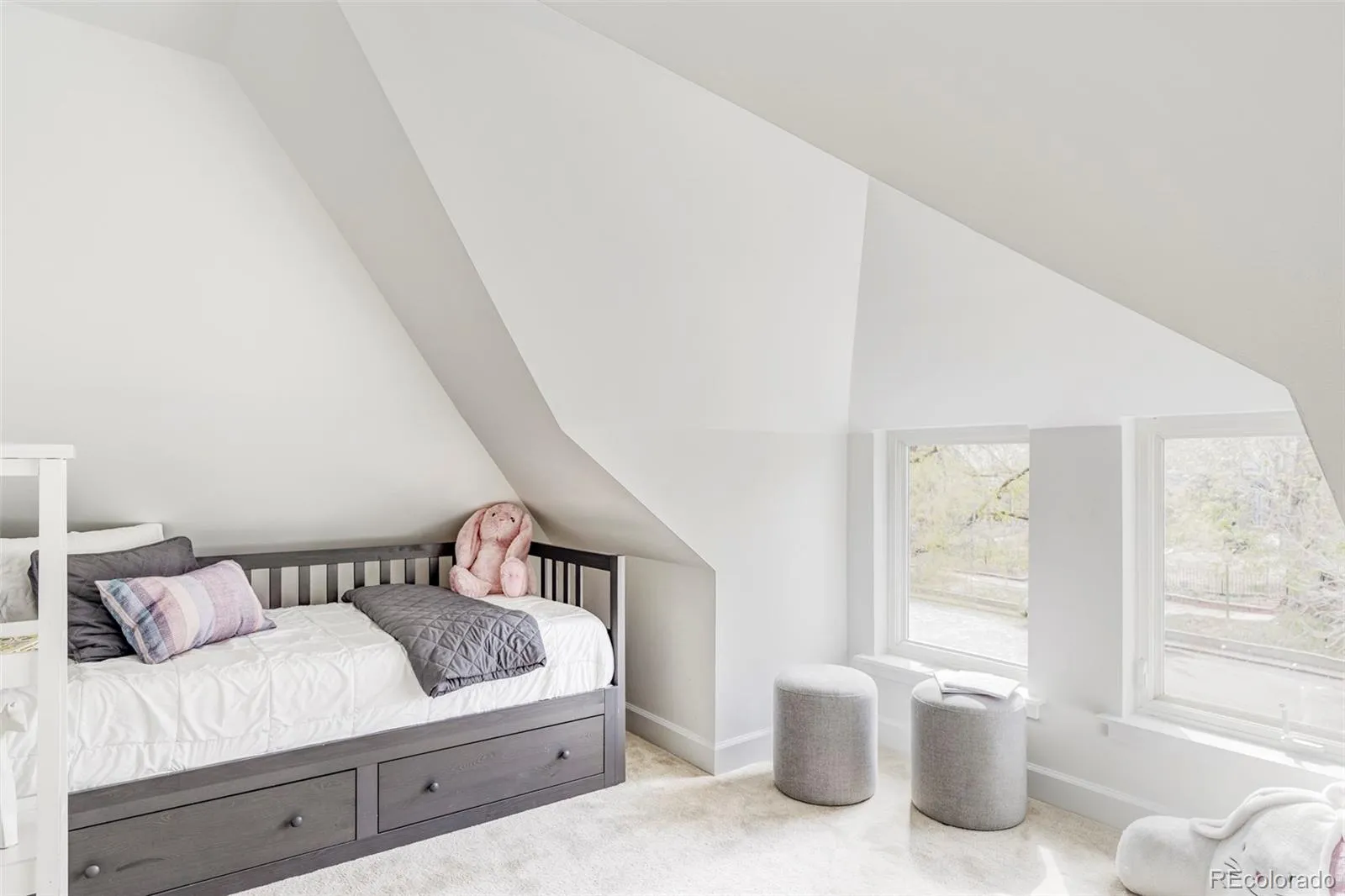 04112026172255 1600 27