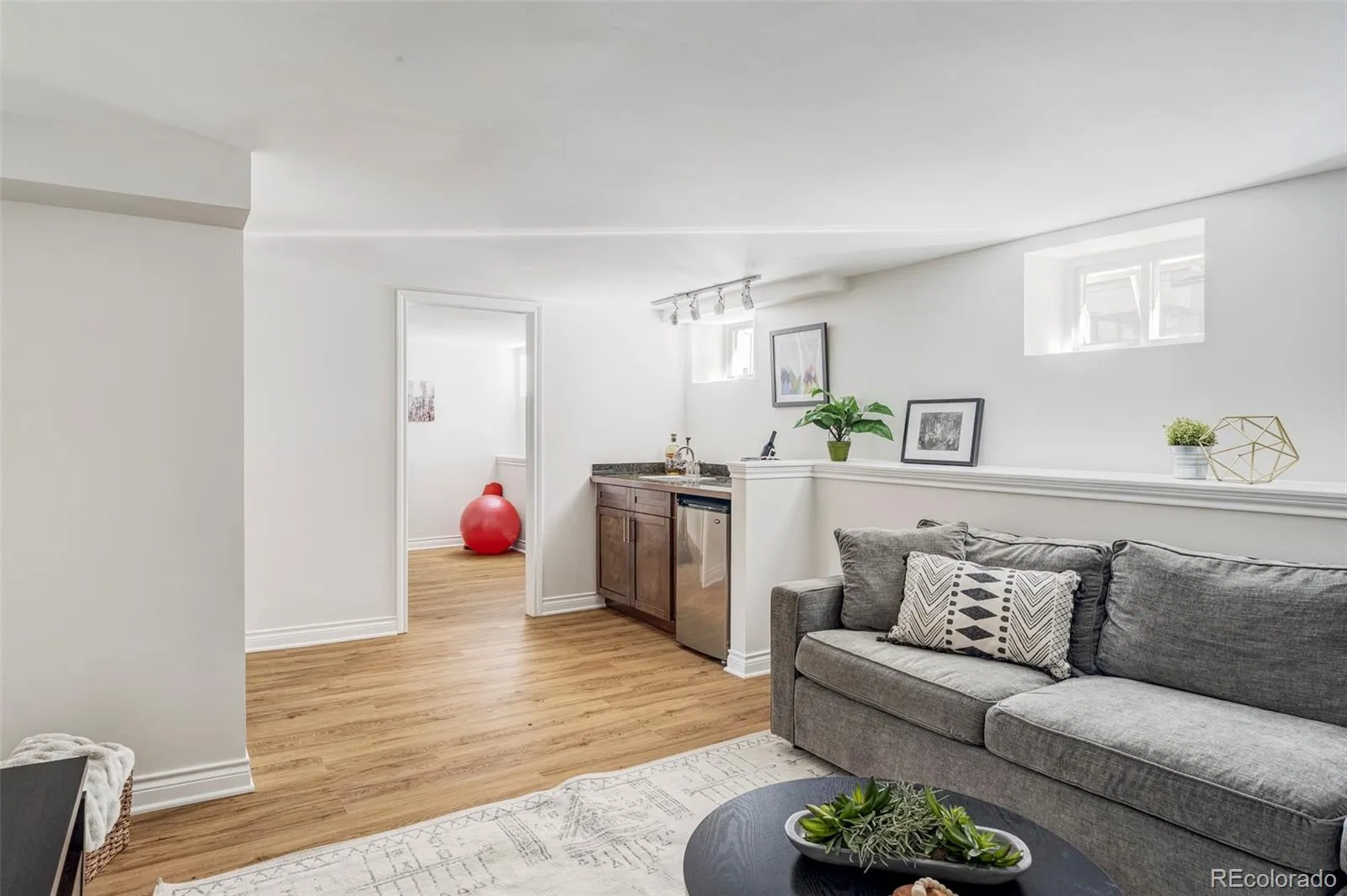 04112026172255 1600 31