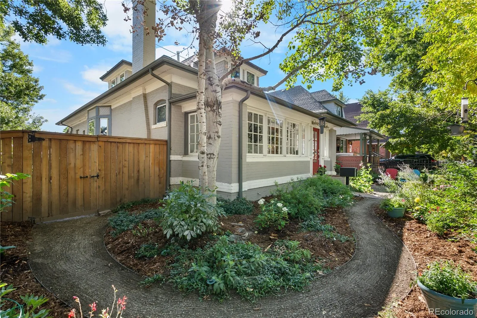 04112026172255 1600 35