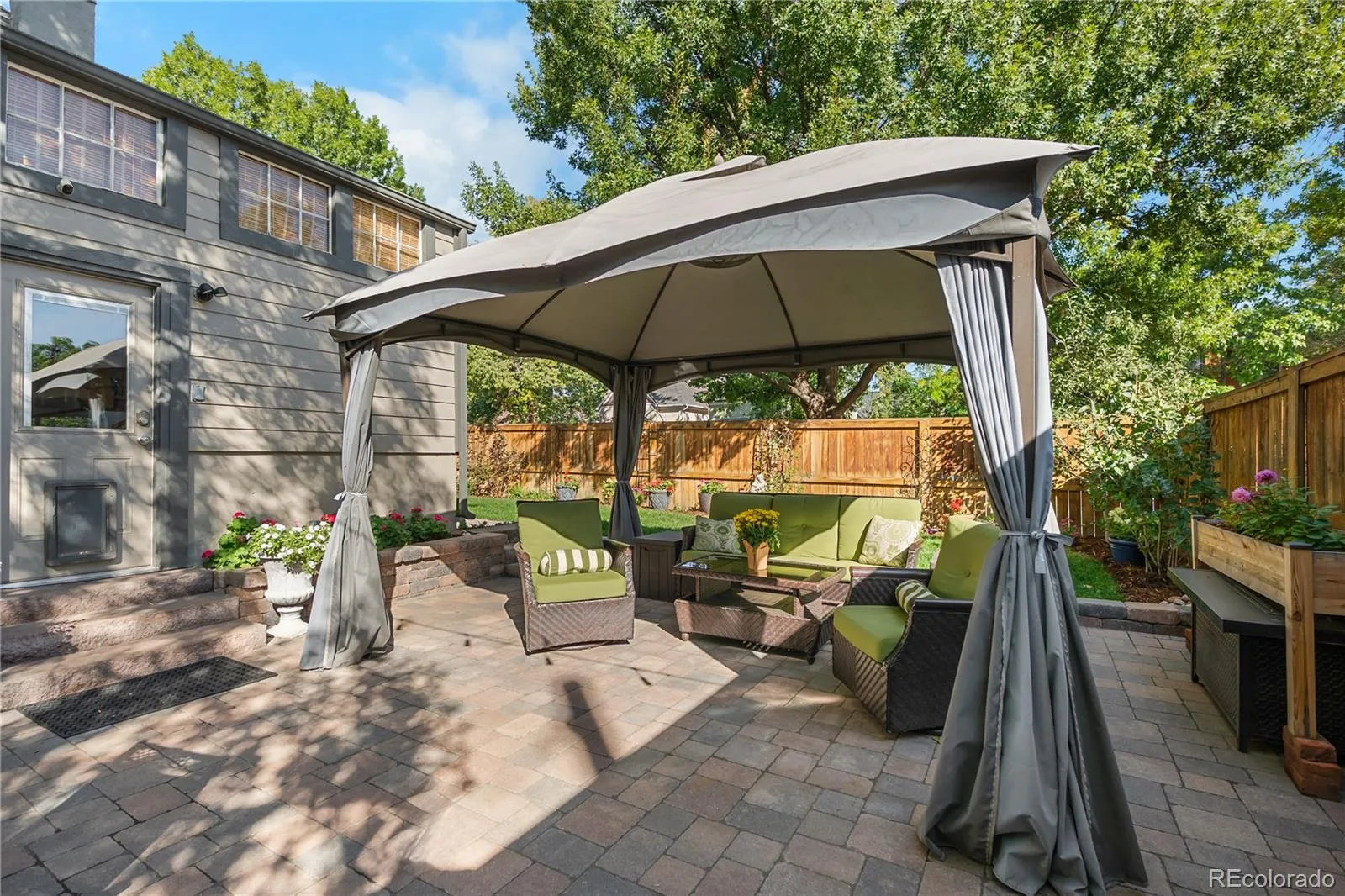 04112026172255 1600 40