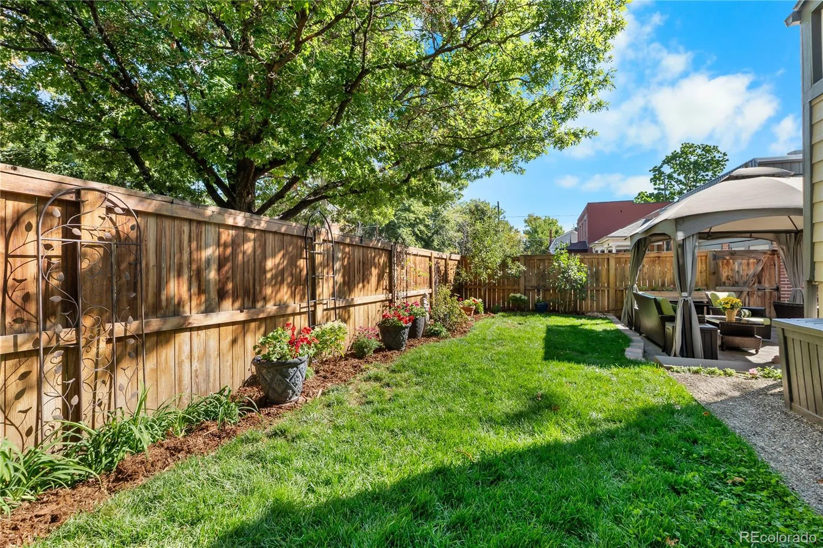 04112026172255 1600 43