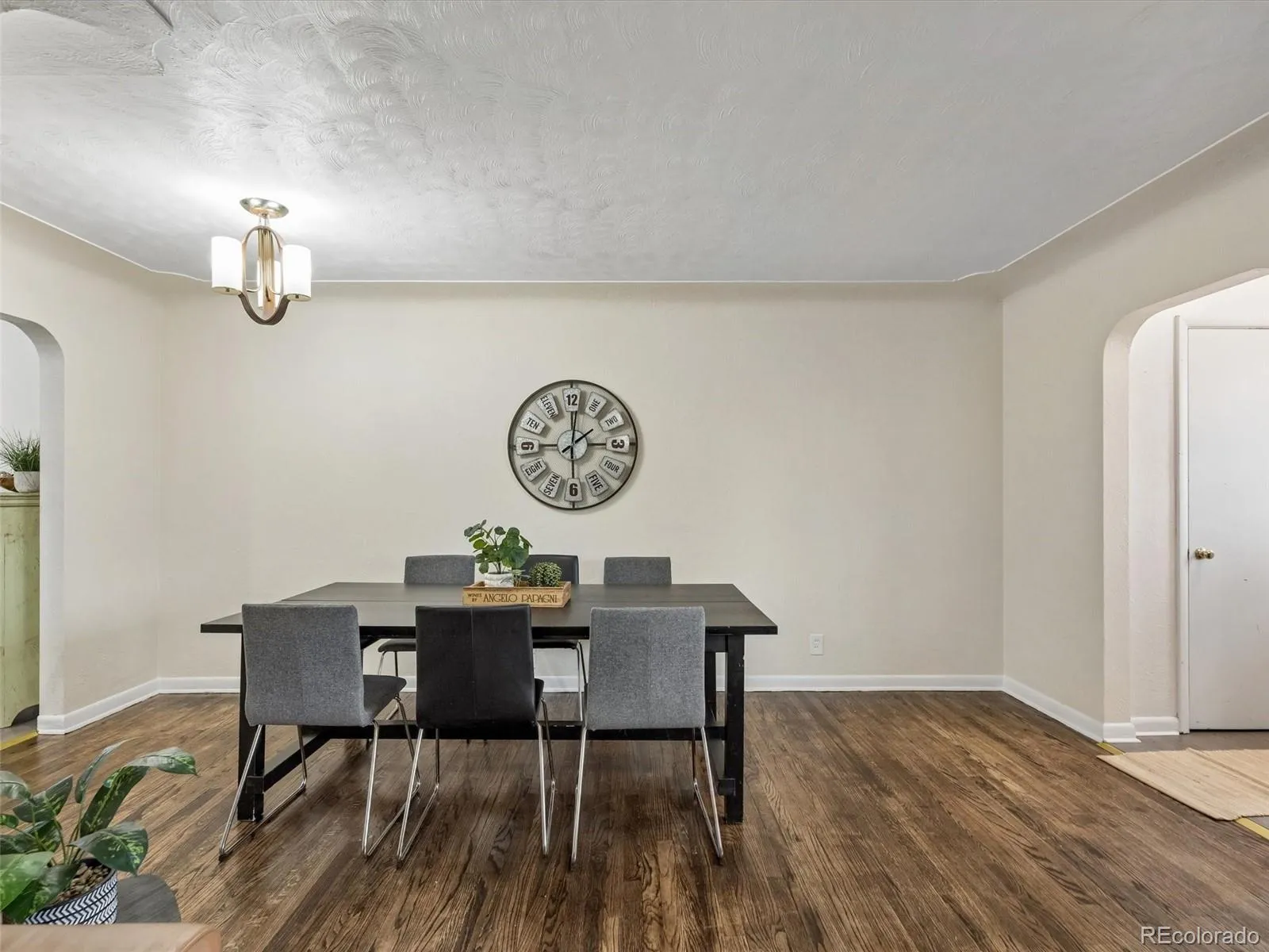 04042026073117 1600 33