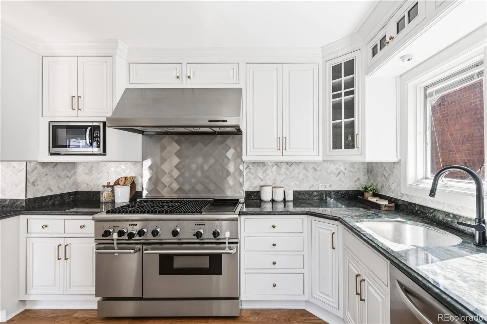 04102026165603 1600 12