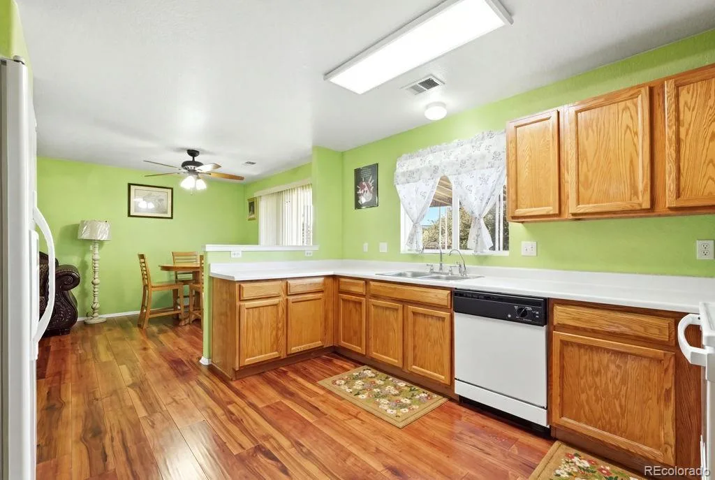 15633 E 51st Place Denver CO 80239 | MLS #REC8245494 08192026160833 1024 11