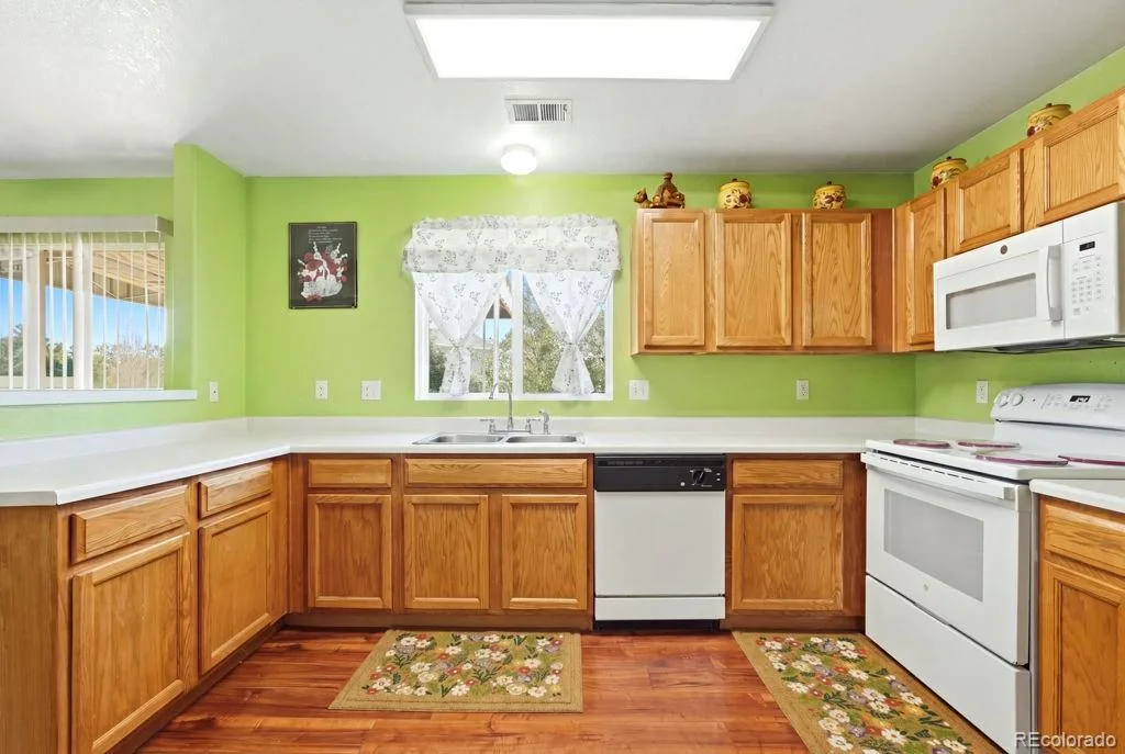 15633 E 51st Place Denver CO 80239 | MLS #REC8245494 08192026160833 1024 9