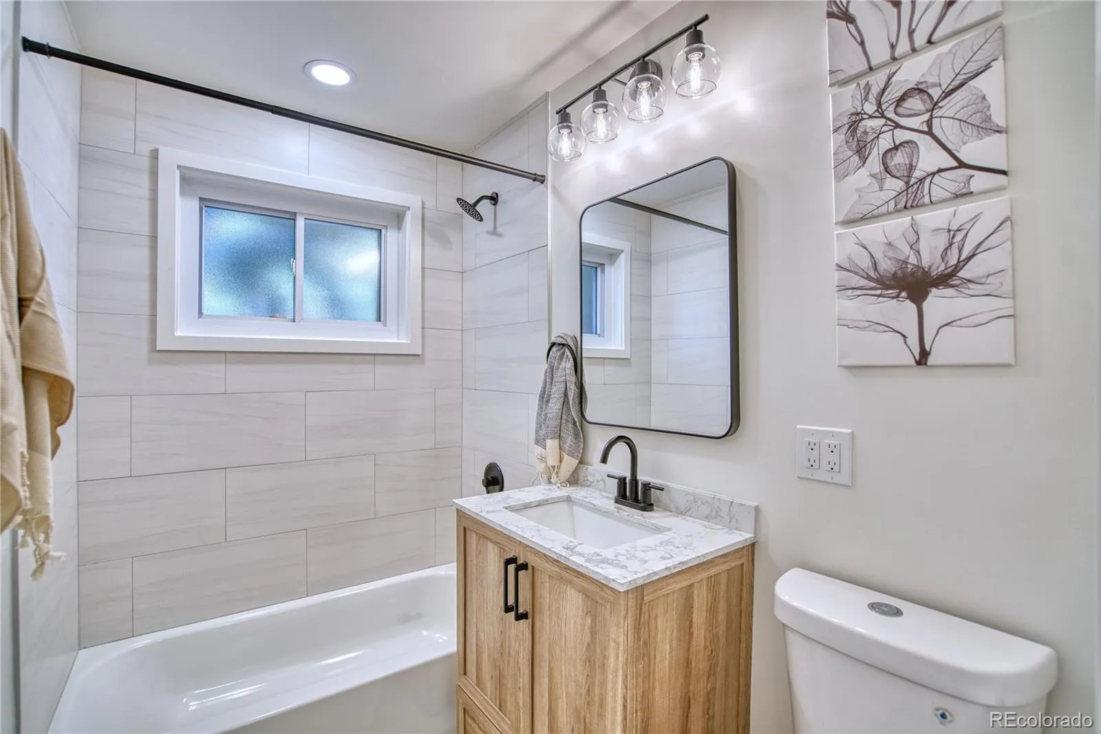 9609 W 57th Avenue Arvada CO 80002 MLS #REC8246581 05142026180745 1600 26